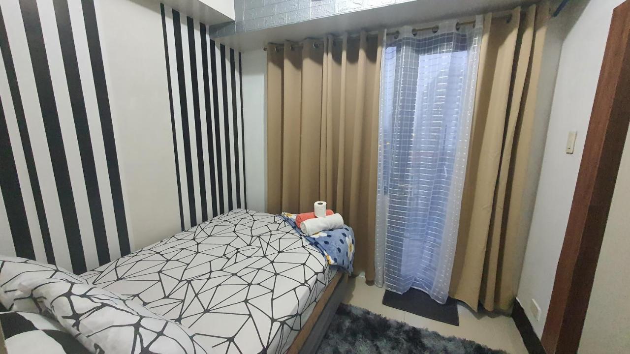 Ezbeds Mall Of Asia Манила Экстерьер фото
